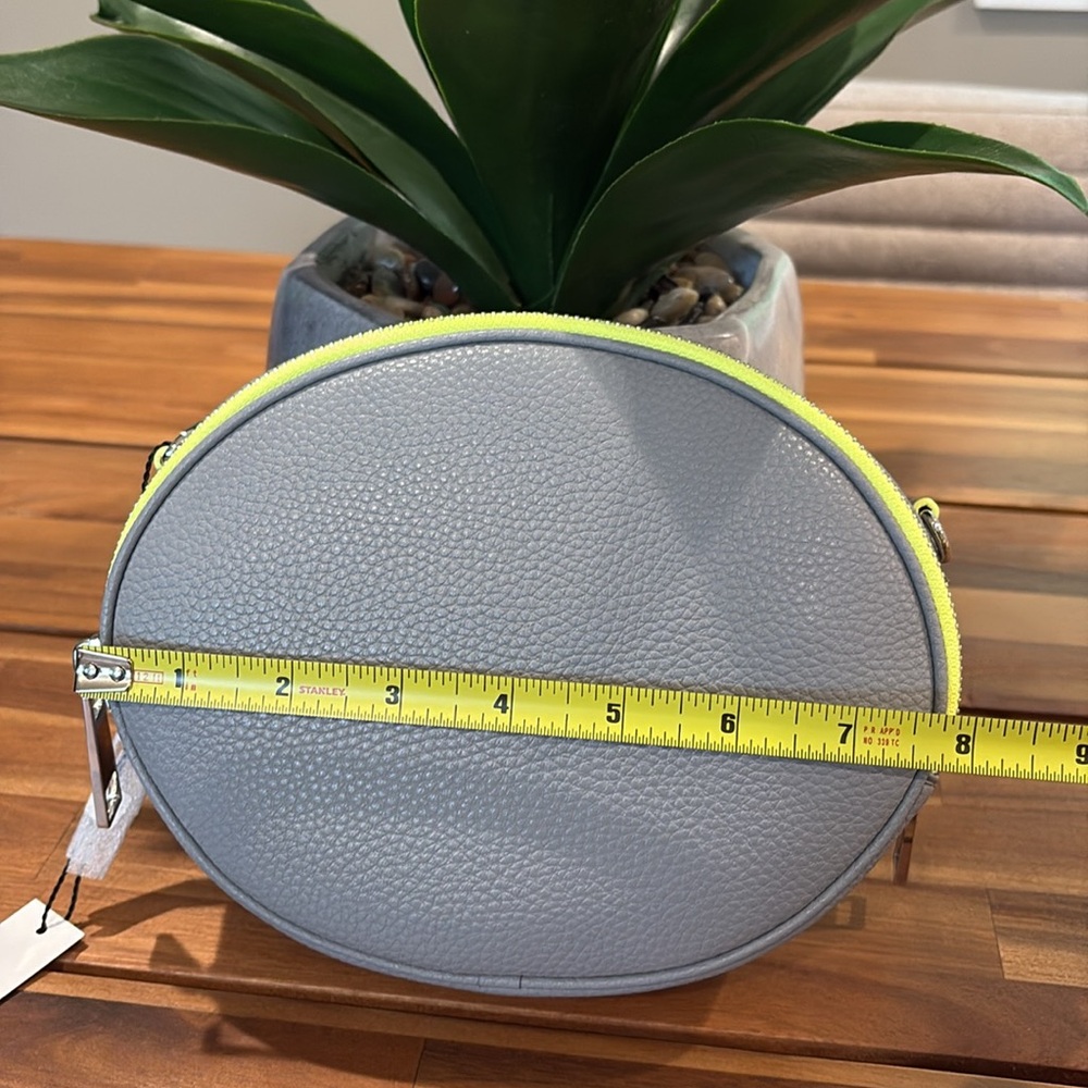 Marc Jacobs Gray and Yellow Oval Crossbody Bag - Picture 4 of 9